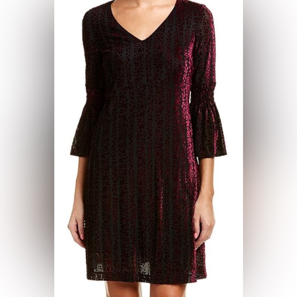 Taylor Smocked Sleeve Velvet Burnout Dress black with burgundy size 6 like new